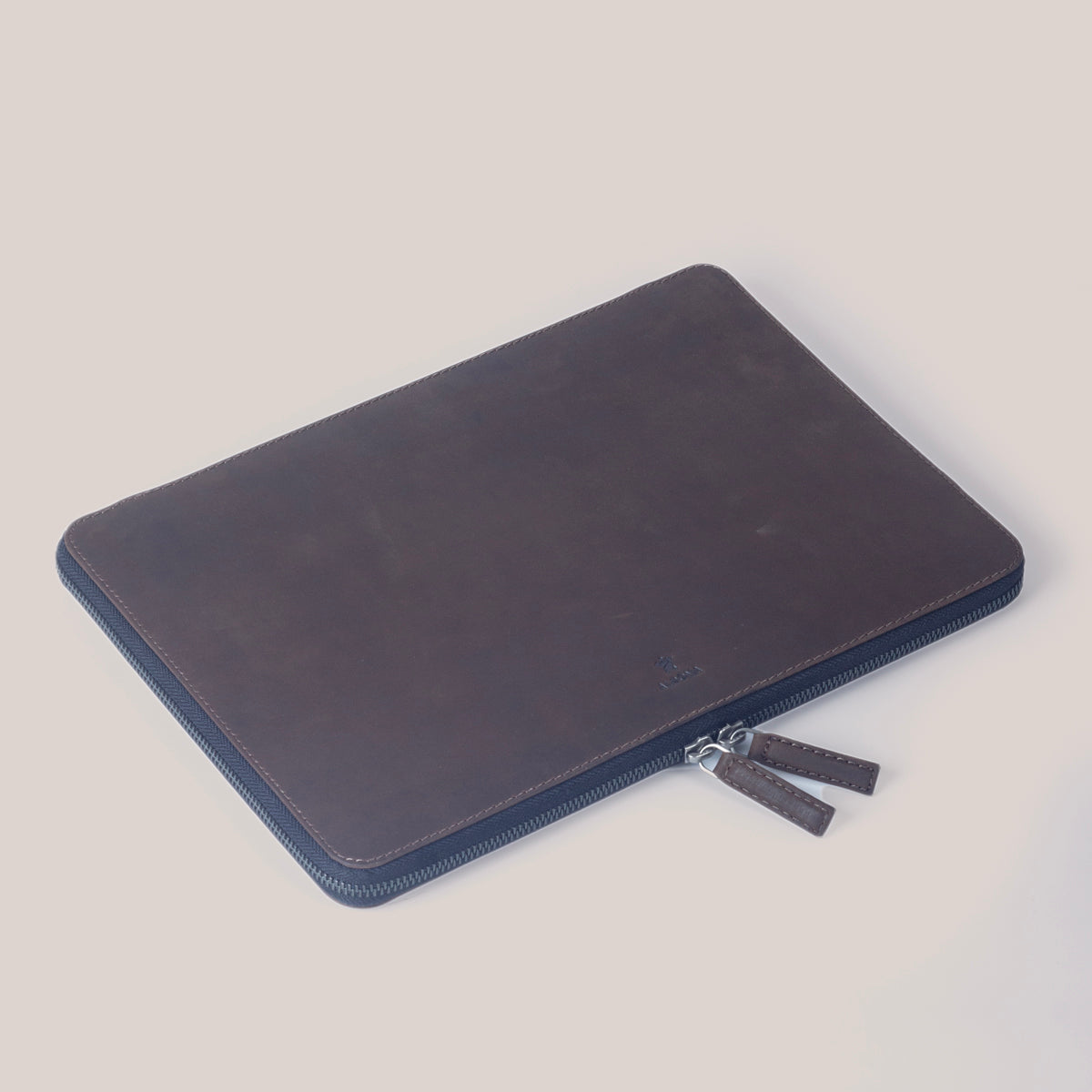 MacBook Pro 13 Zippered Laptop Case - Burnt Tobacco