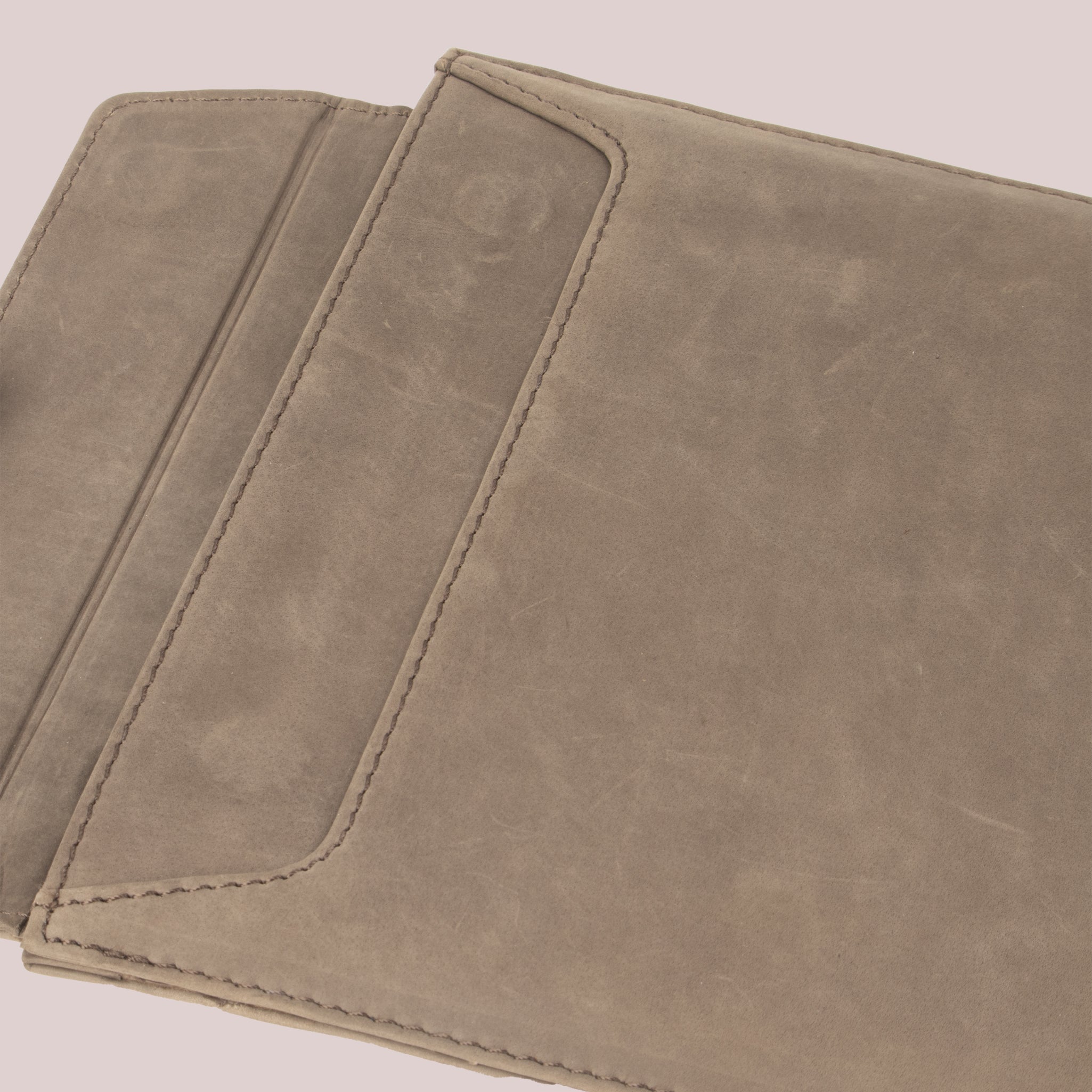 Macbook leather sleeve in a stylish grey color
