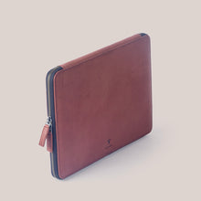 Load image into Gallery viewer, Full Zippered Laptop Case - Cognac

