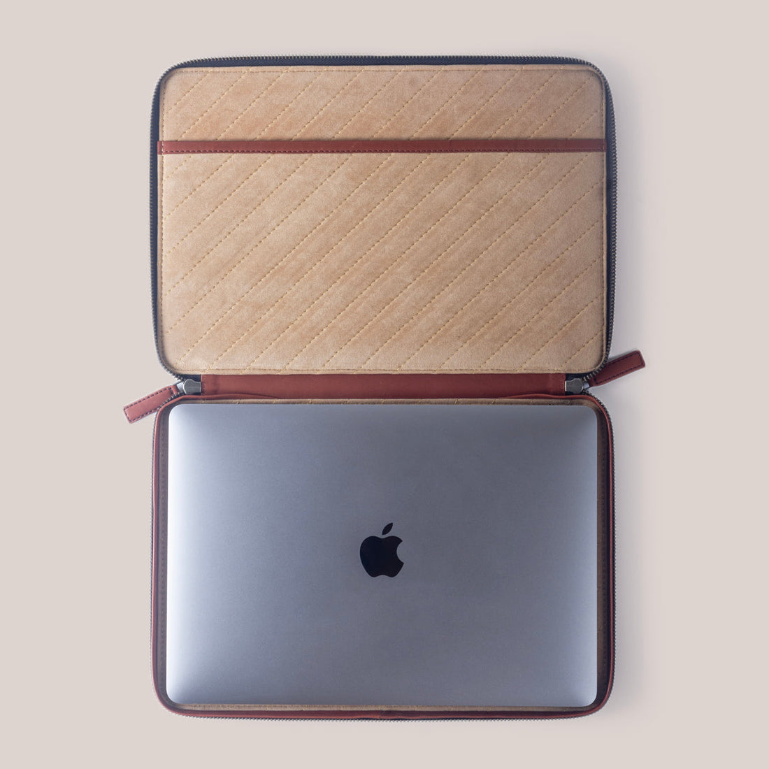 MacBook Pro 14 Zippered Laptop Case - Cognac