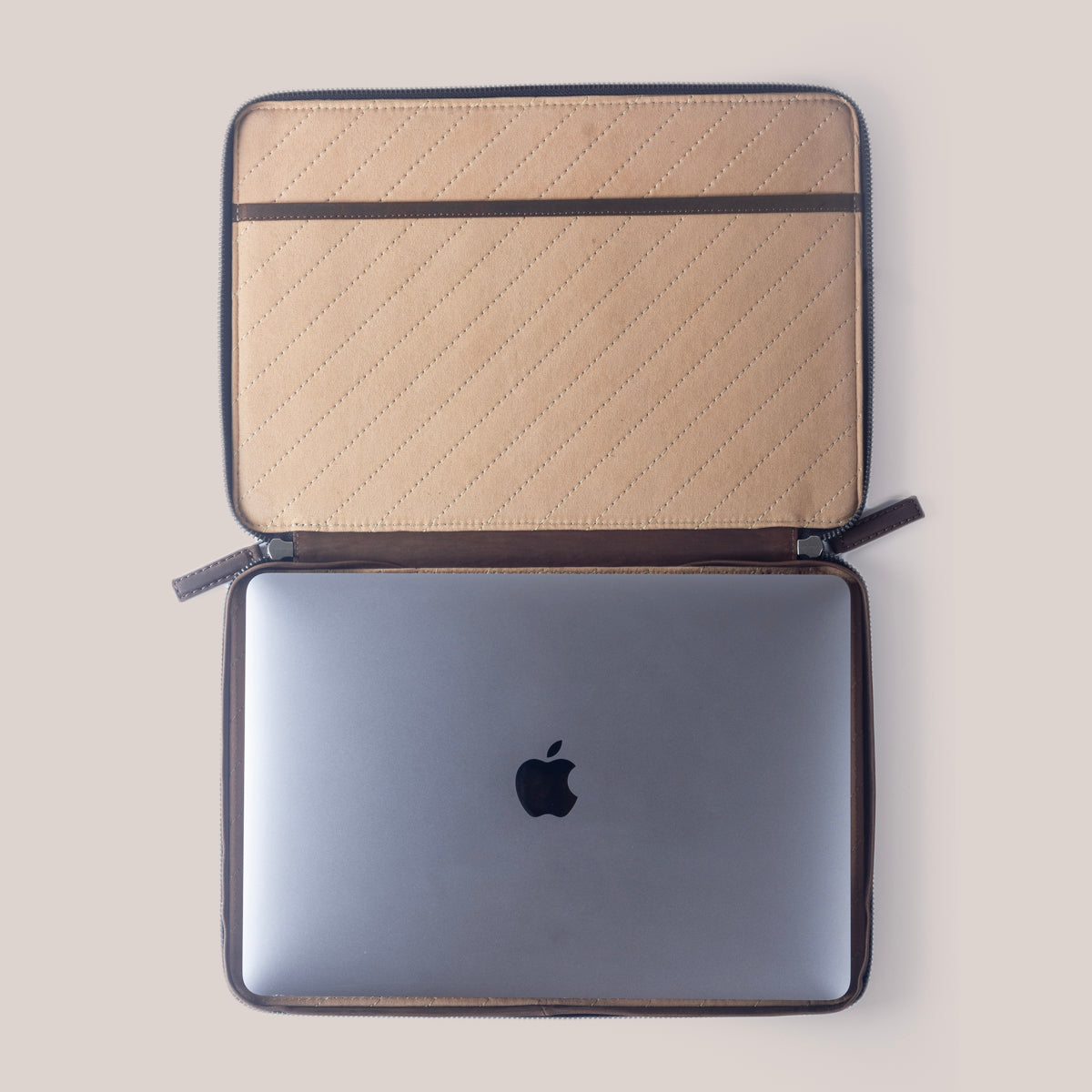 Leather Zippered Sleeve for Macbook Air 13 (Onyx Black)