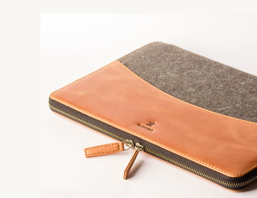 Laptop cases online hot sale